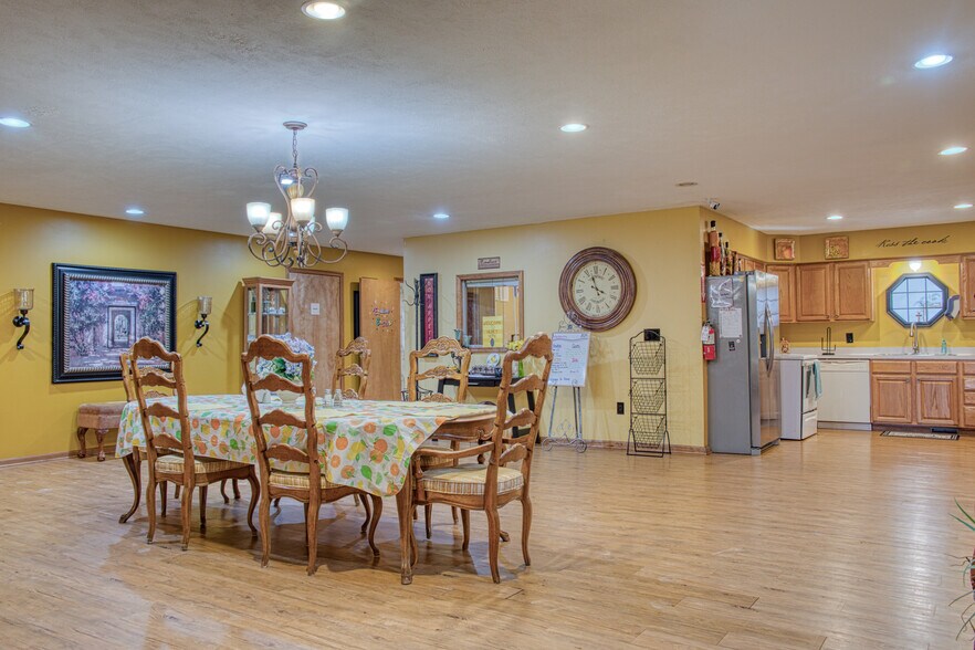 More Photos Of 1605 Vandekarr Rd, Owosso Assisted Living For Sale