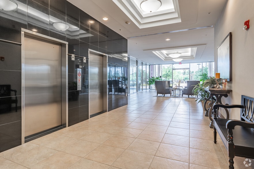 More Photos Of 9720 Cypresswood Dr, Houston Office For Lease