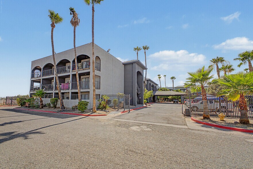 More Photos Of 1711 W Bell Rd, Phoenix Apartments For Sale