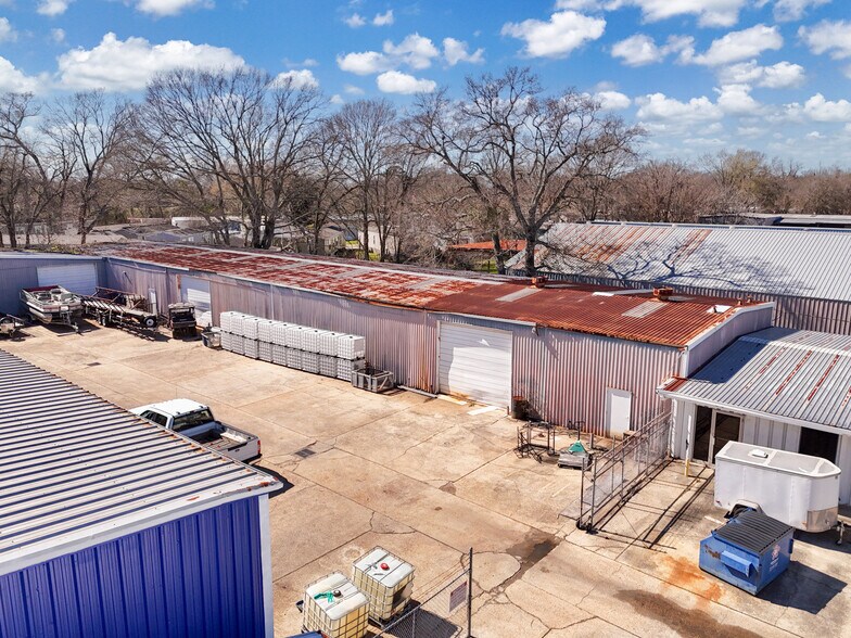 More Photos Of 204-206 Easy St, Lafayette Refrigeration Cold Storage For Sale