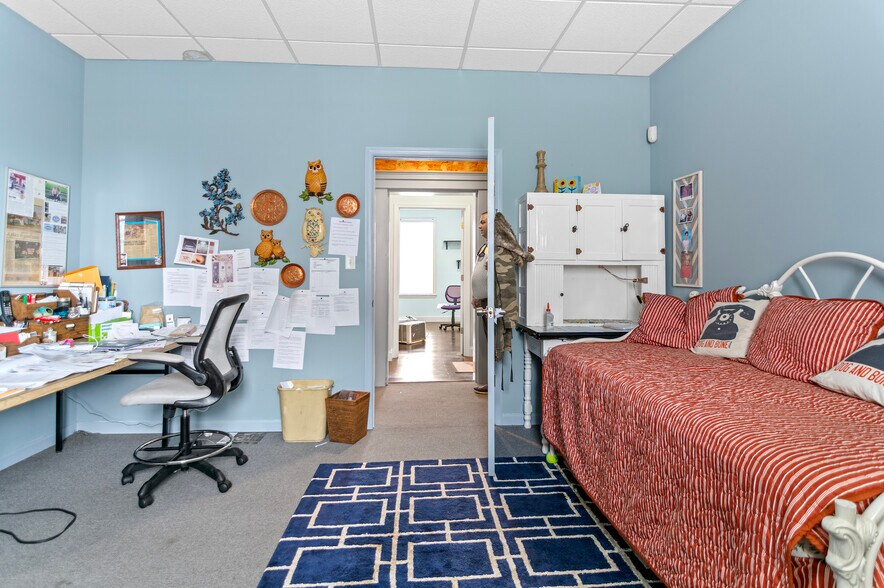 More Photos Of 5500 Harford Rd, Baltimore Freestanding For Sale