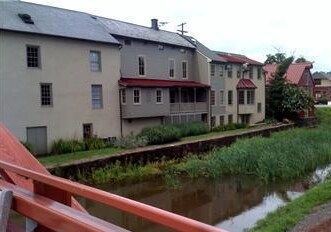 More Photos Of 30 W Bridge St, New Hope Freestanding For Lease