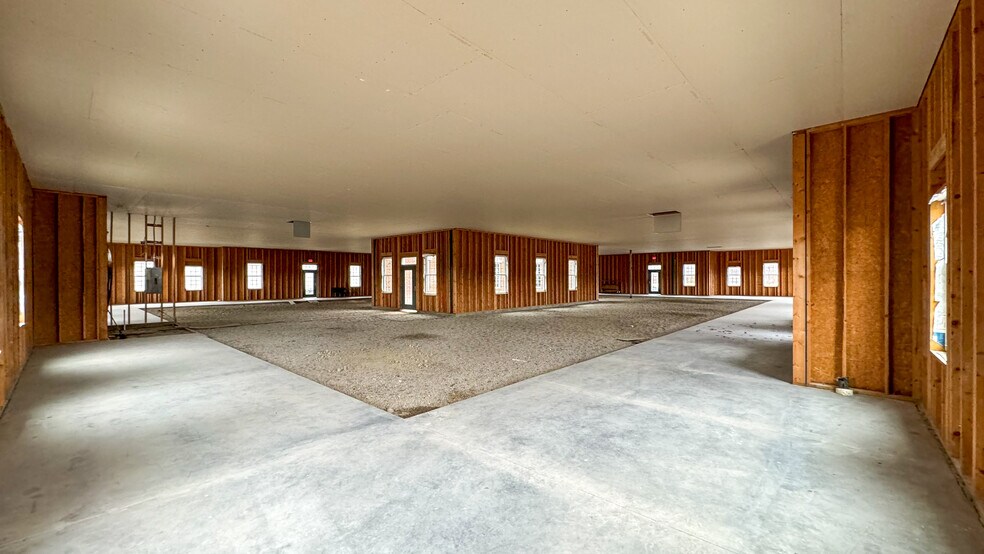 More Photos Of 5897 Montclair Blvd, Milford Office For Lease