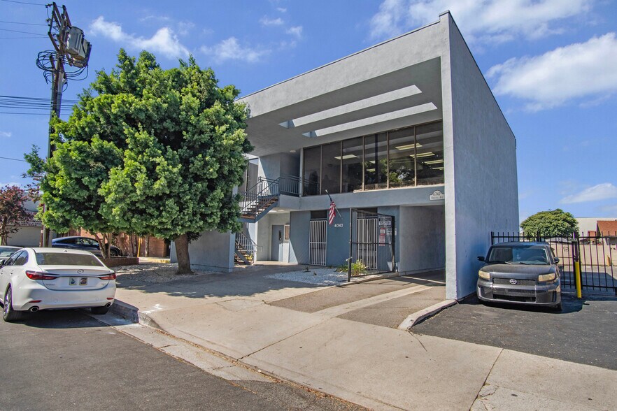 Primary Photo Of 6747 Odessa Ave, Van Nuys Office For Lease