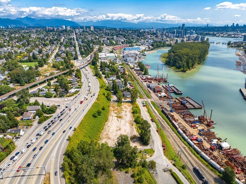 More Photos Of 502 Twentieth St, New Westminster Land For Lease