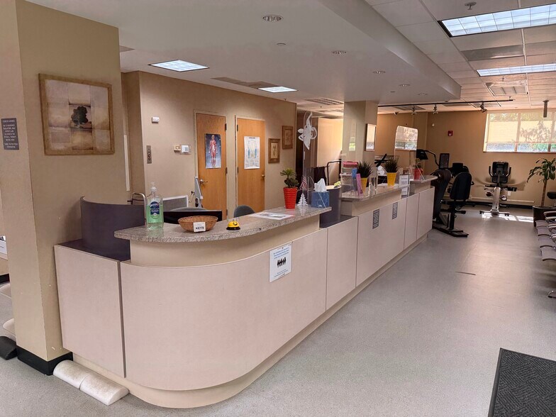 More Photos Of 1350 Rt 23, Wayne Office For Lease