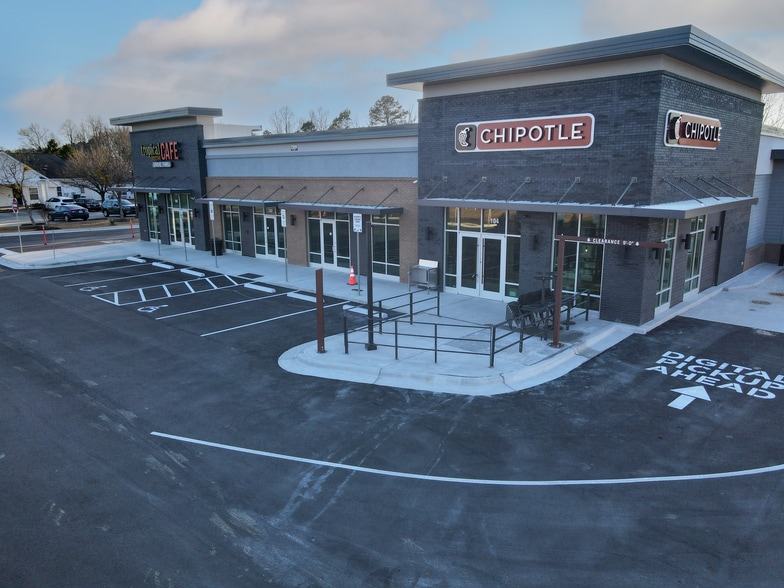 Primary Photo Of 2109 W Arlington Blvd, Greenville General Retail For Lease