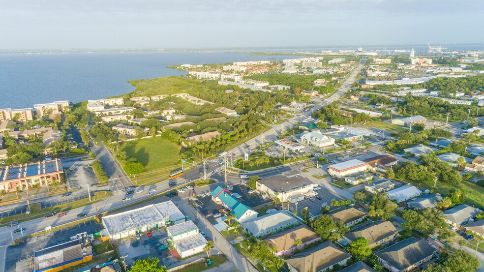 More Photos Of 7900 N Atlantic Ave, Cape Canaveral General Retail For Lease