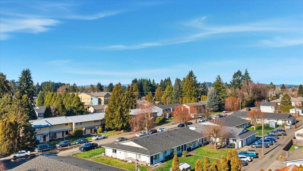 More Photos Of 1100-1105 S Pearl St, Centralia Apartments For Sale