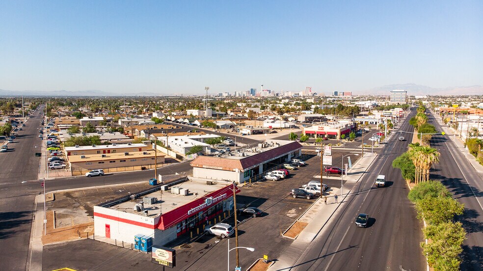 More Photos Of 2560 N Las Vegas Blvd, North Las Vegas Storefront Retail Office For Sale