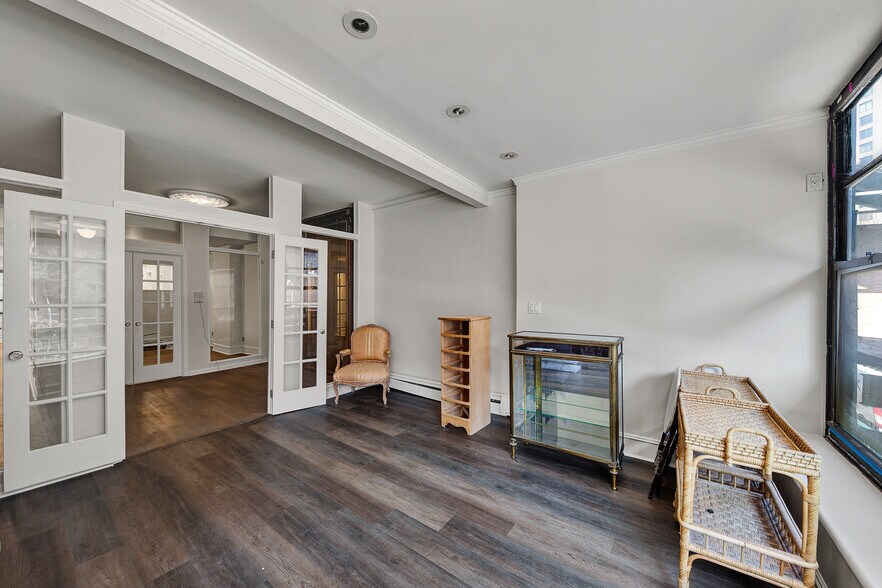 More Photos Of 1300 Madison Ave, New York Storefront Retail Office For Lease