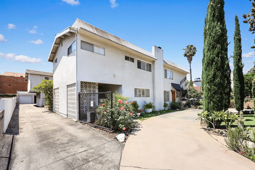 More Photos Of 11130 Huston St, North Hollywood Apartments For Sale