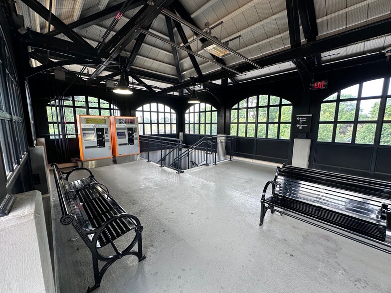 More Photos Of 107 Stuyvesant Ave, Lyndhurst Office For Lease