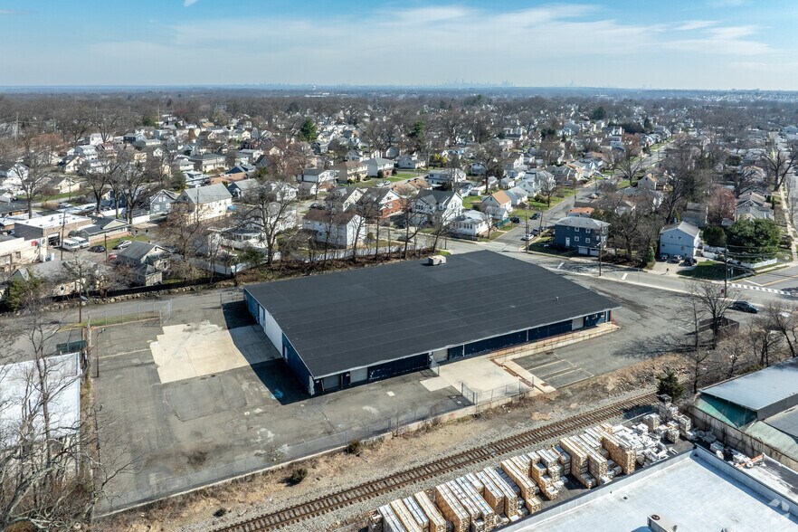More Photos Of 185 Van Winkle Ave, Hawthorne Warehouse For Sale