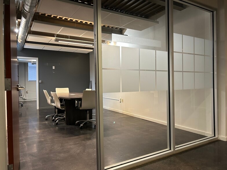 More Photos Of 269 W Jefferson St, Syracuse Office For Lease