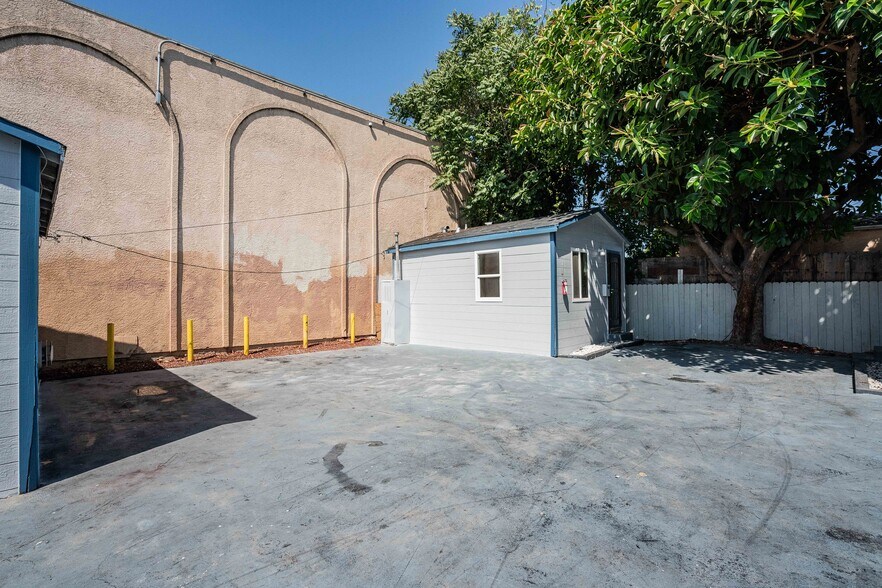 More Photos Of 3713-3717 W Imperial Hwy, Inglewood Apartments For Sale