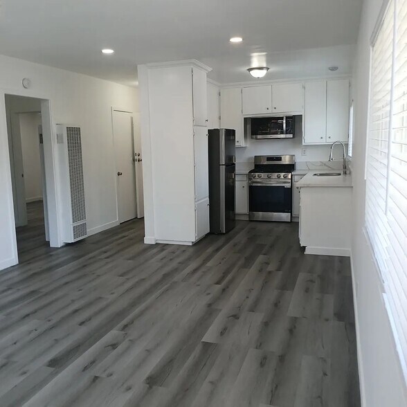 More Photos Of 2404 S Carolina St, San Pedro Apartments For Sale