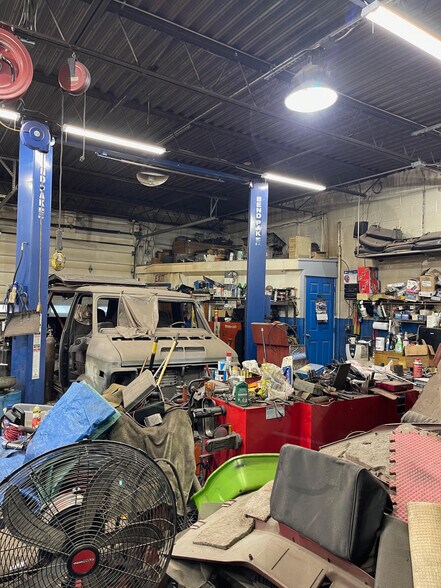 More Photos Of 56 Fox St, Phillipsburg Auto Repair For Sale