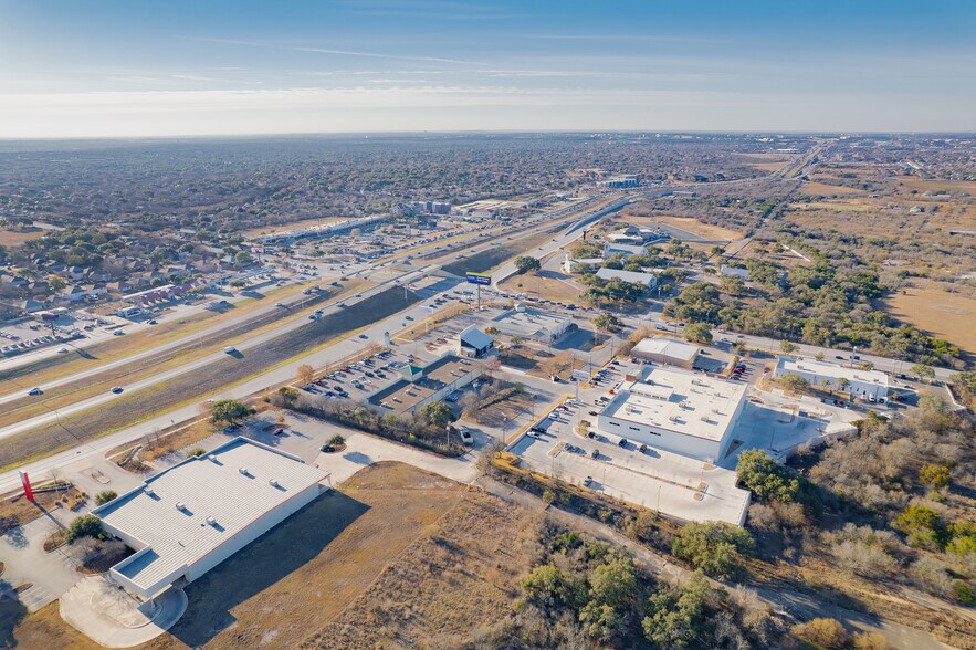 More Photos Of 9955 Braun Rd, Helotes Health Club For Sale