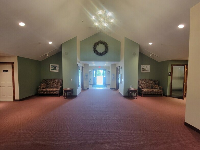 More Photos Of 220 Court St, Machias Medical For Sale