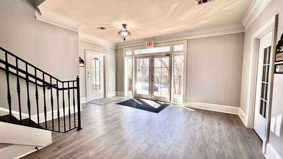 More Photos Of 4080 McGinnis Ferry Rd, Alpharetta Office For Lease