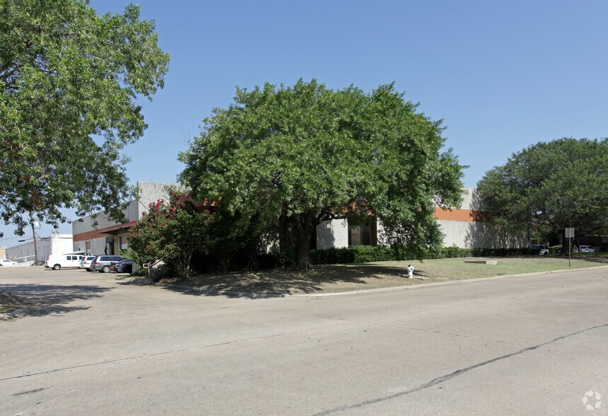 Primary Photo Of 15001 E Beltwood Pky, Dallas Distribution For Lease