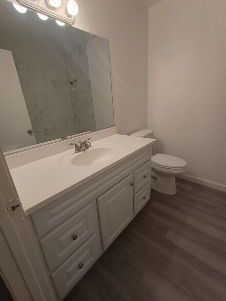 More Photos Of 3345 E Fairmont Ave, Fresno Apartments For Sale