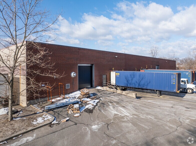 More Photos Of 55 Kennedy Dr, Hauppauge Flex For Sale