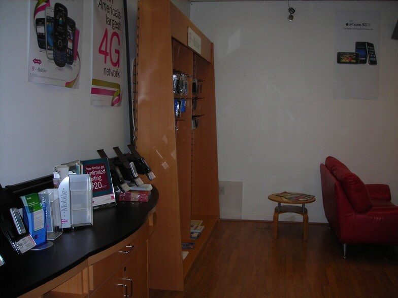 More Photos Of 4316 Markham St, Annandale Freestanding For Lease