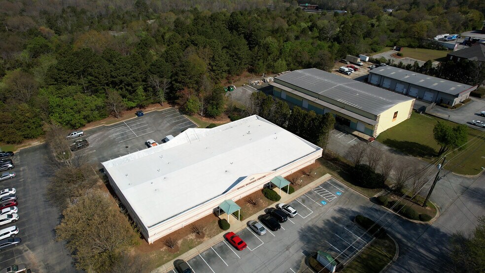 More Photos Of 1229 Royal Dr, Conyers Office For Sale