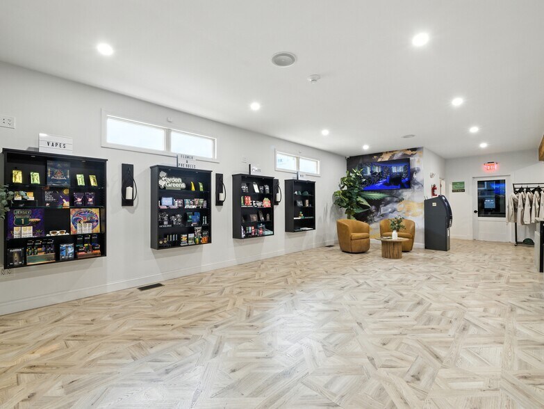 More Photos Of 831 Hamilton St, Somerset Freestanding For Sale