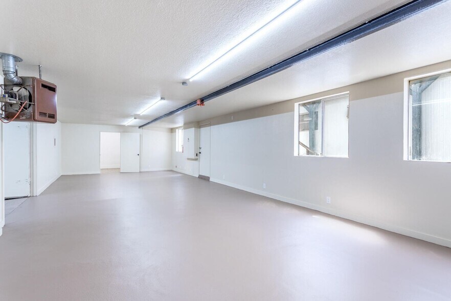 More Photos Of 37087 Main St, Burney Showroom For Sale