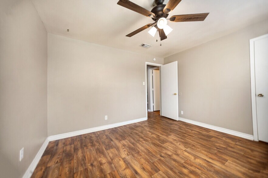More Photos Of , Lufkin Multifamily For Sale