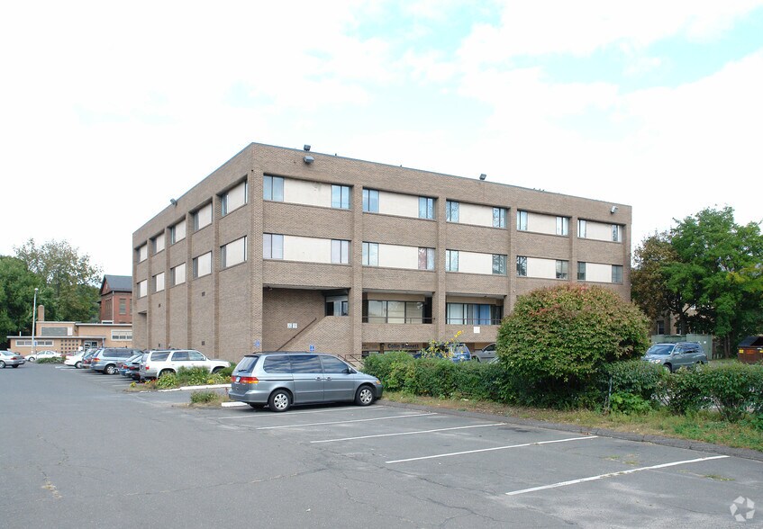 More Photos Of 1229-1251 Albany Ave, Hartford Office For Lease