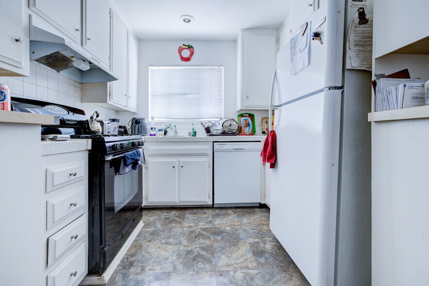 More Photos Of 3729 Glendon Ave, Los Angeles Apartments For Sale