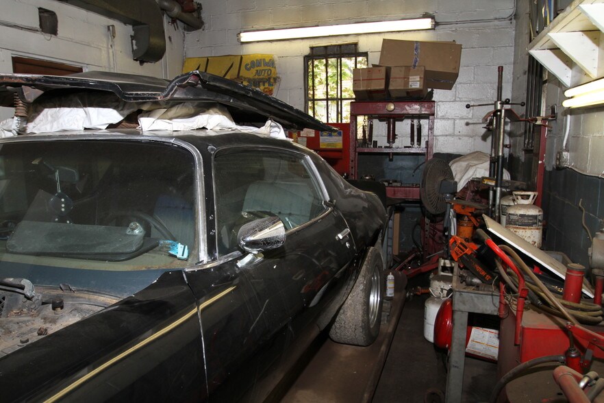 More Photos Of 2140 Conway Wallrose Rd, Freedom Auto Repair For Sale