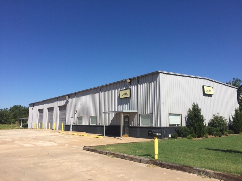 More Photos Of 2521 S Council Rd, Oklahoma City Warehouse For Lease