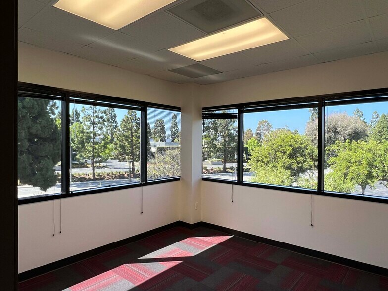 More Photos Of 6089 Bristol Pky, Culver City Loft Creative Space For Lease
