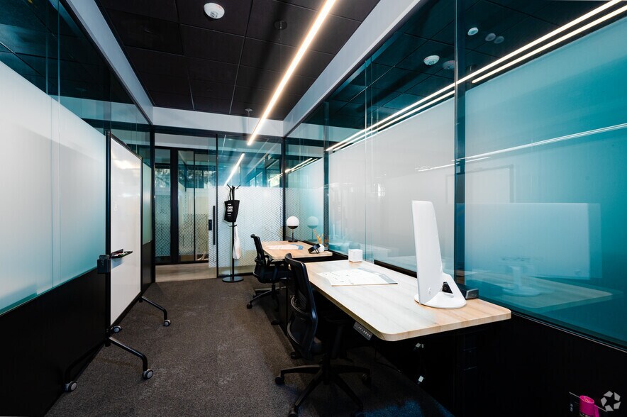 More Photos Of 702 Houston St, Fort Worth Coworking Space