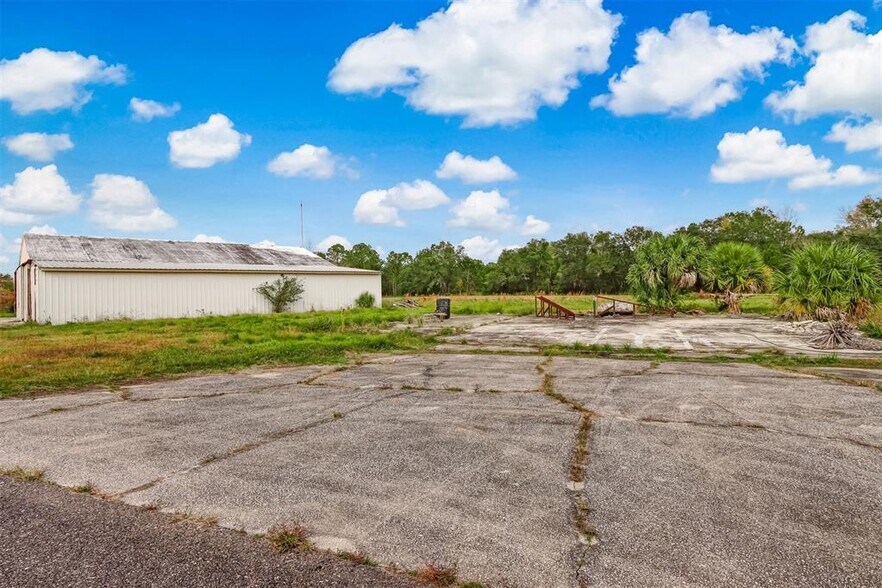 More Photos Of 96168 Cessna Dr, Yulee Airplane Hangar For Sale