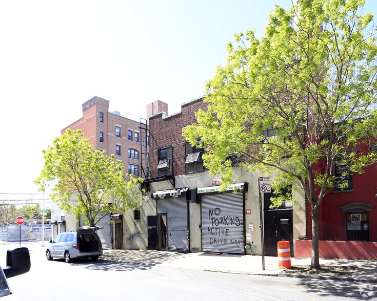 More Photos Of 752 Willow Ave, Bronx Warehouse For Sale