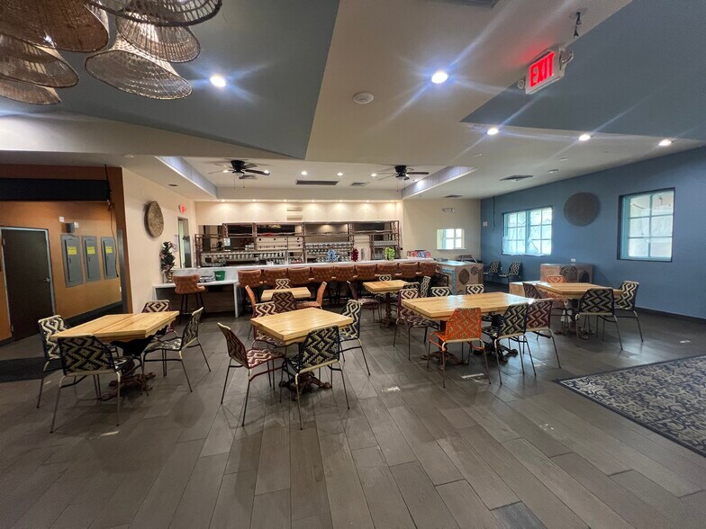 More Photos Of 2255 NW 87th Ave, Miami Restaurant For Lease