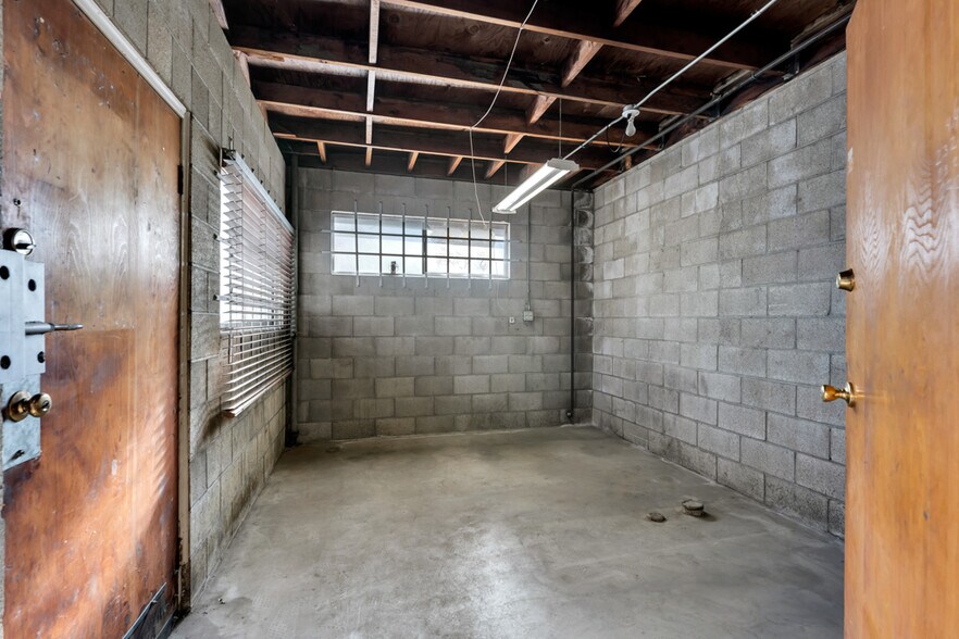 More Photos Of 11606 Inglewood Ave, Hawthorne Auto Repair For Sale