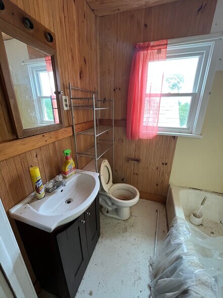 More Photos Of 61961 Dysart Woods Rd, Belmont Specialty For Sale
