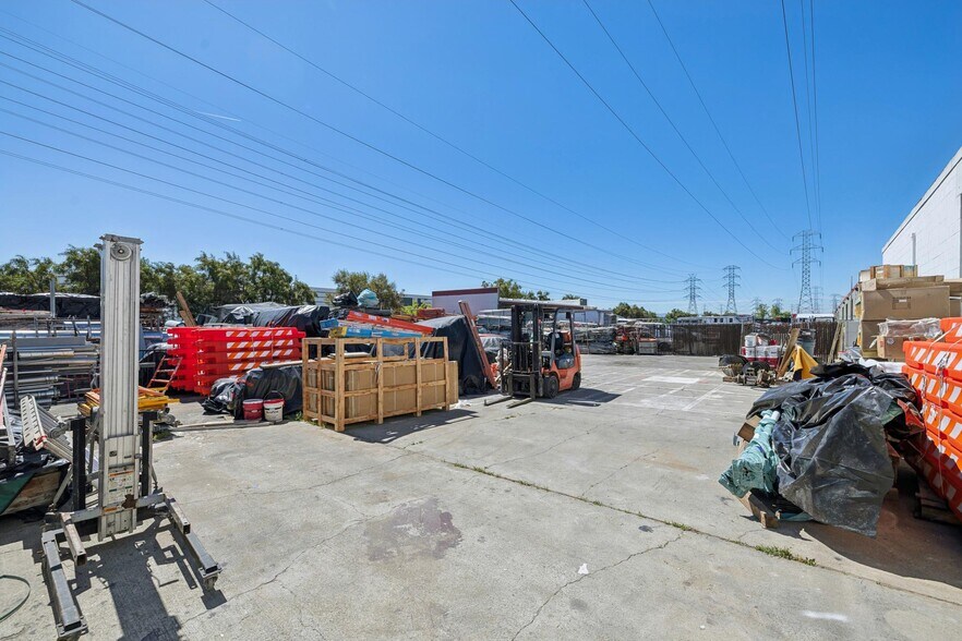 More Photos Of 5560 Boscell Common, Fremont Warehouse For Sale