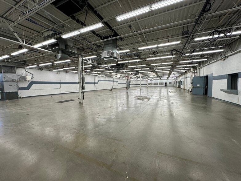 More Photos Of 7770 Division Dr, Mentor Manufacturing For Sale