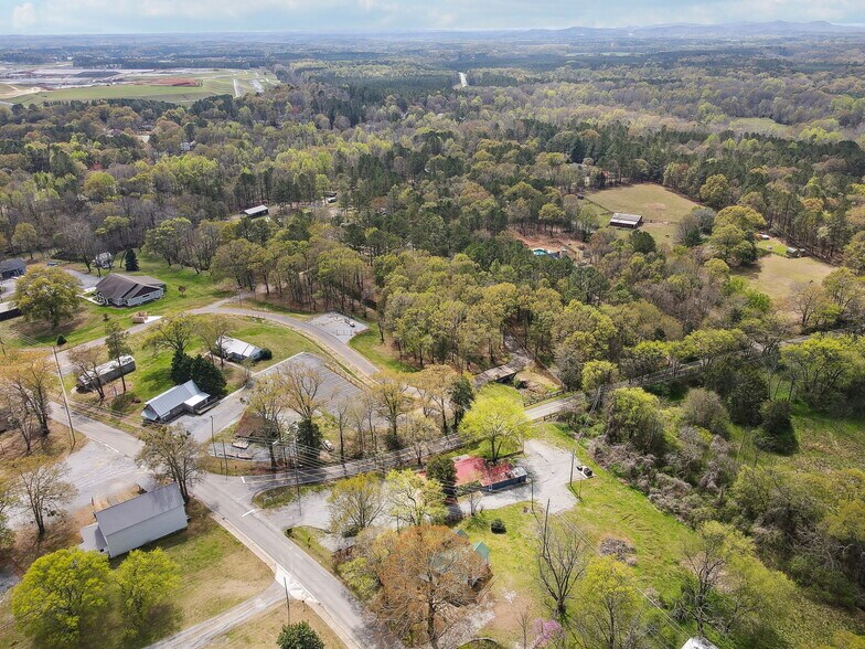 More Photos Of 100 Covered Bridge Rd, Euharlee Restaurant For Sale