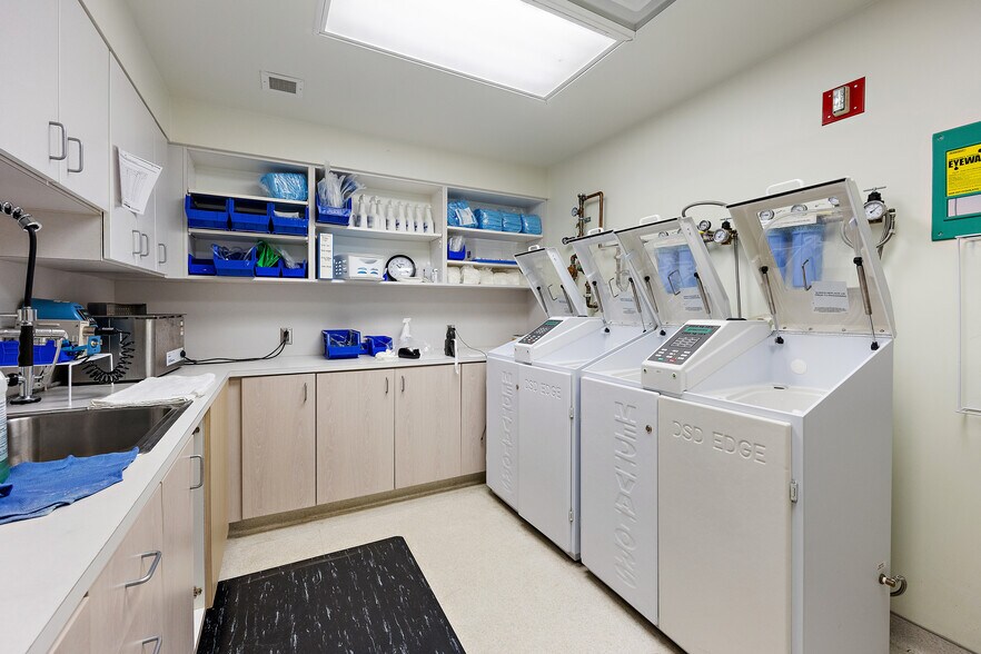 More Photos Of 3610 N University Dr, Nacogdoches Healthcare For Sale