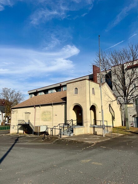 Primary Photo Of 1917 Central Ave, Charlotte General Retail For Lease