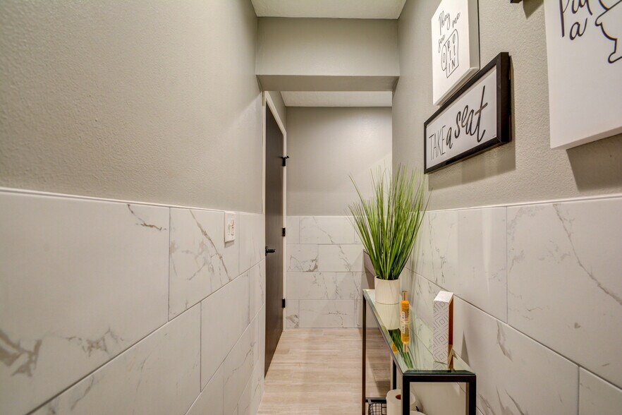 More Photos Of 26615 Oak Ridge Dr, The Woodlands Office For Lease